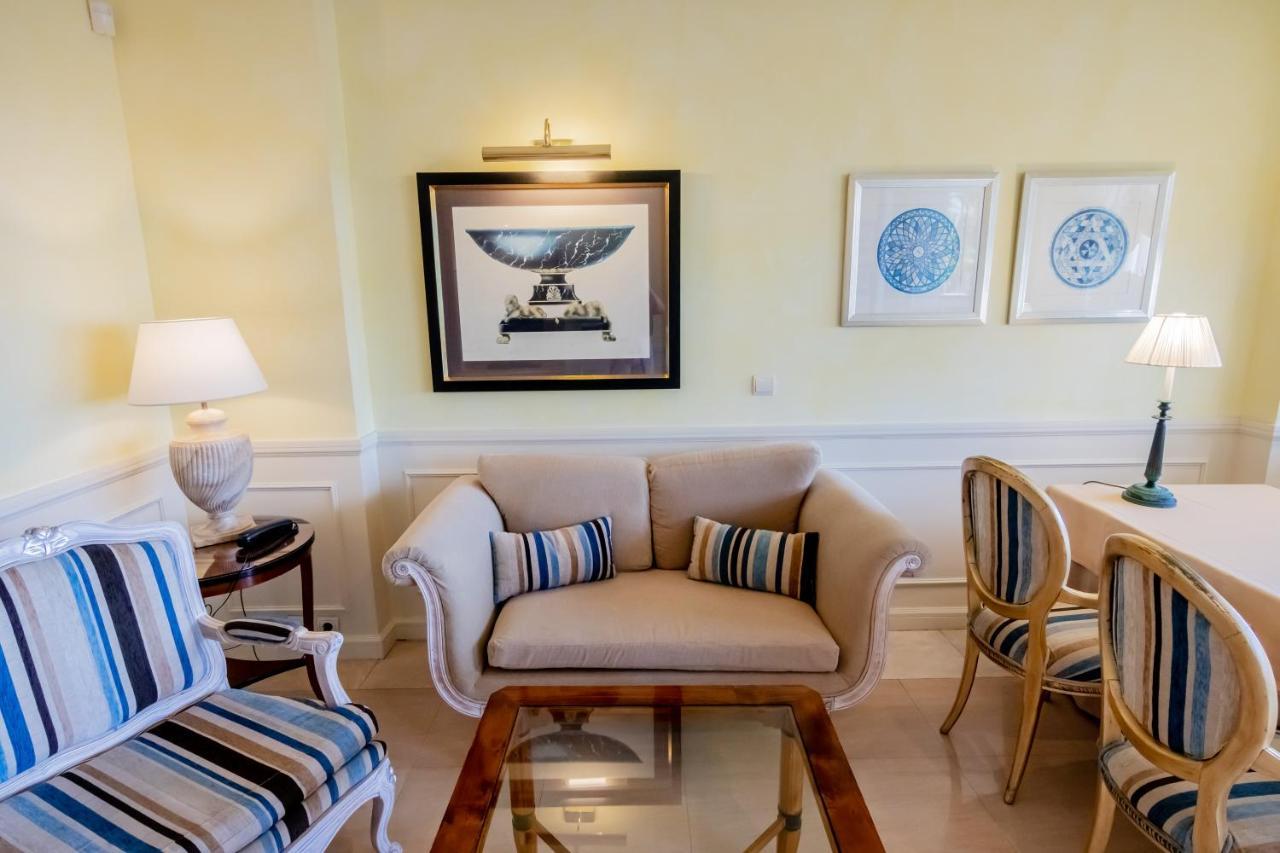 Guadalpin Suites Marbella Exterior photo